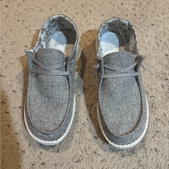 Hey Dude Women's Gray Loafers - Picture 1 of 3